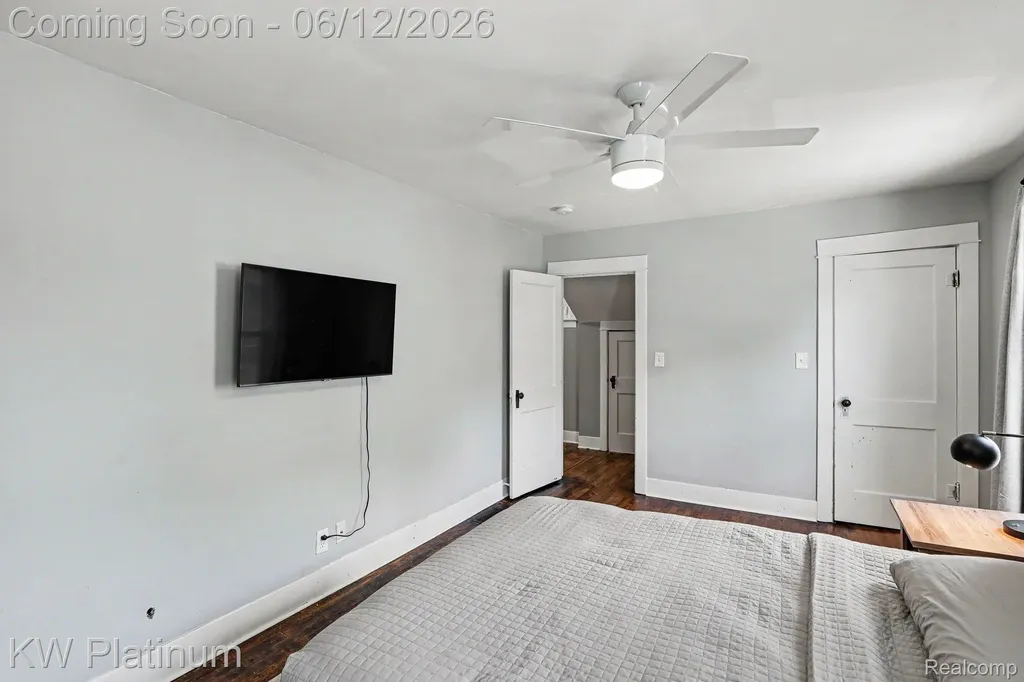 404 N Main Street Capac Village MI 48014