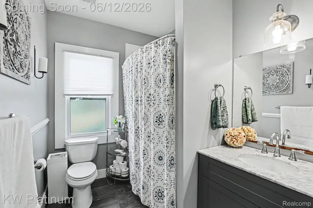 404 N Main Street Capac Village MI 48014