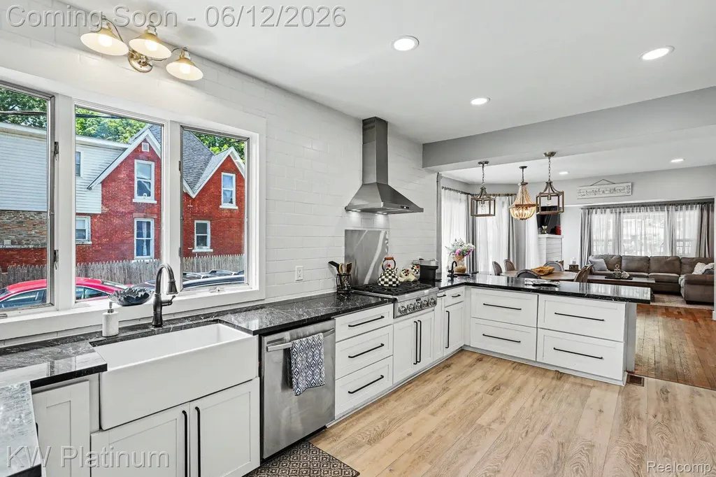 404 N Main Street Capac Village MI 48014