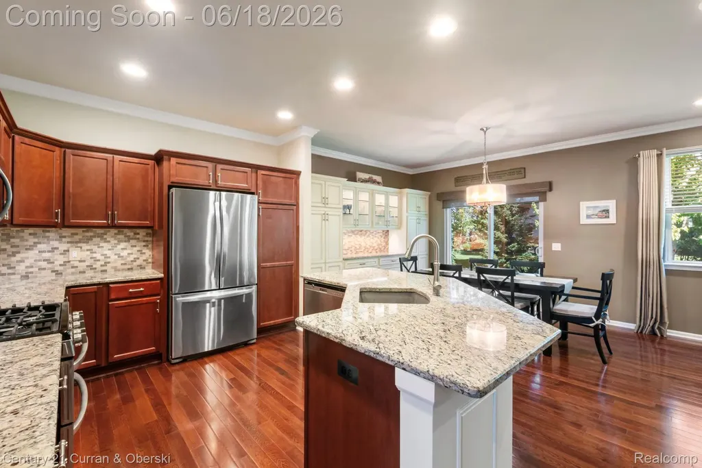 1086 Paddock Drive South Lyon City MI 48178