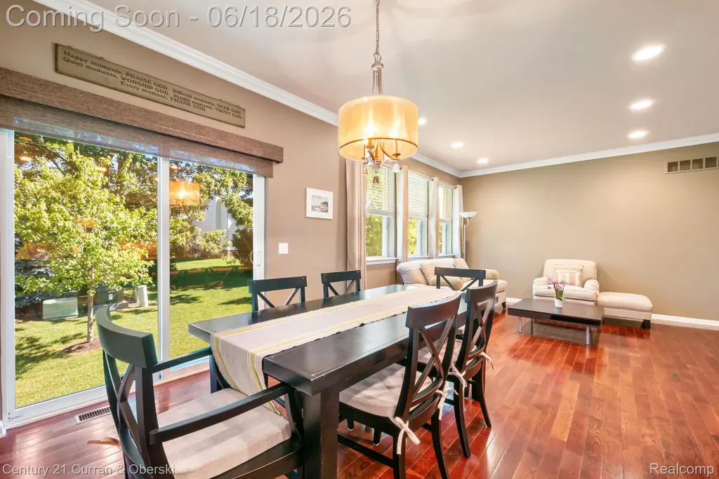 1086 Paddock Drive South Lyon City MI 48178