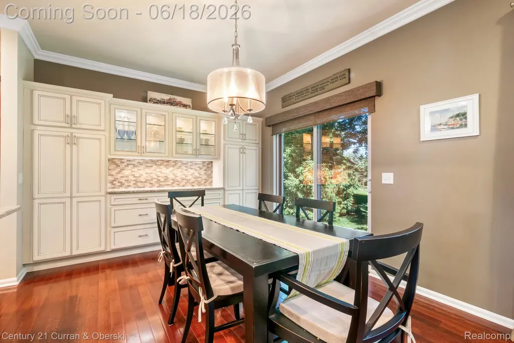 1086 Paddock Drive South Lyon City MI 48178