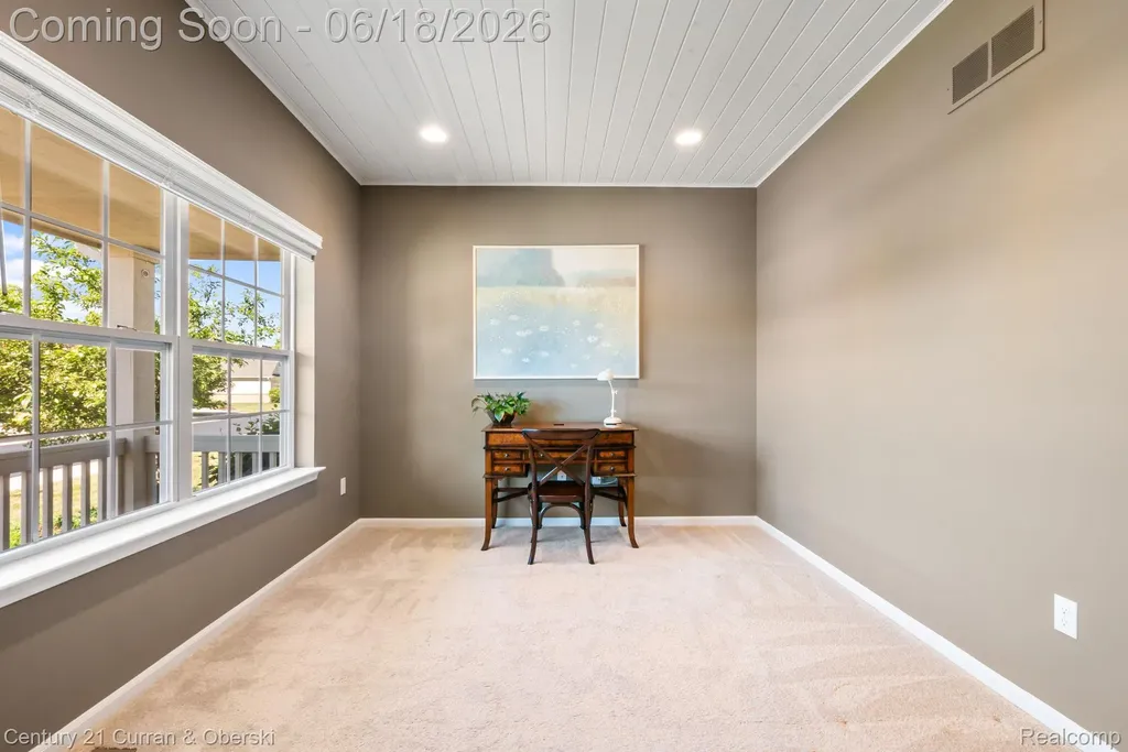 1086 Paddock Drive South Lyon City MI 48178