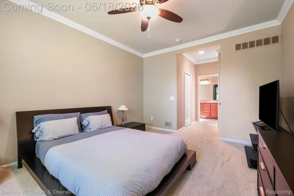 1086 Paddock Drive South Lyon City MI 48178