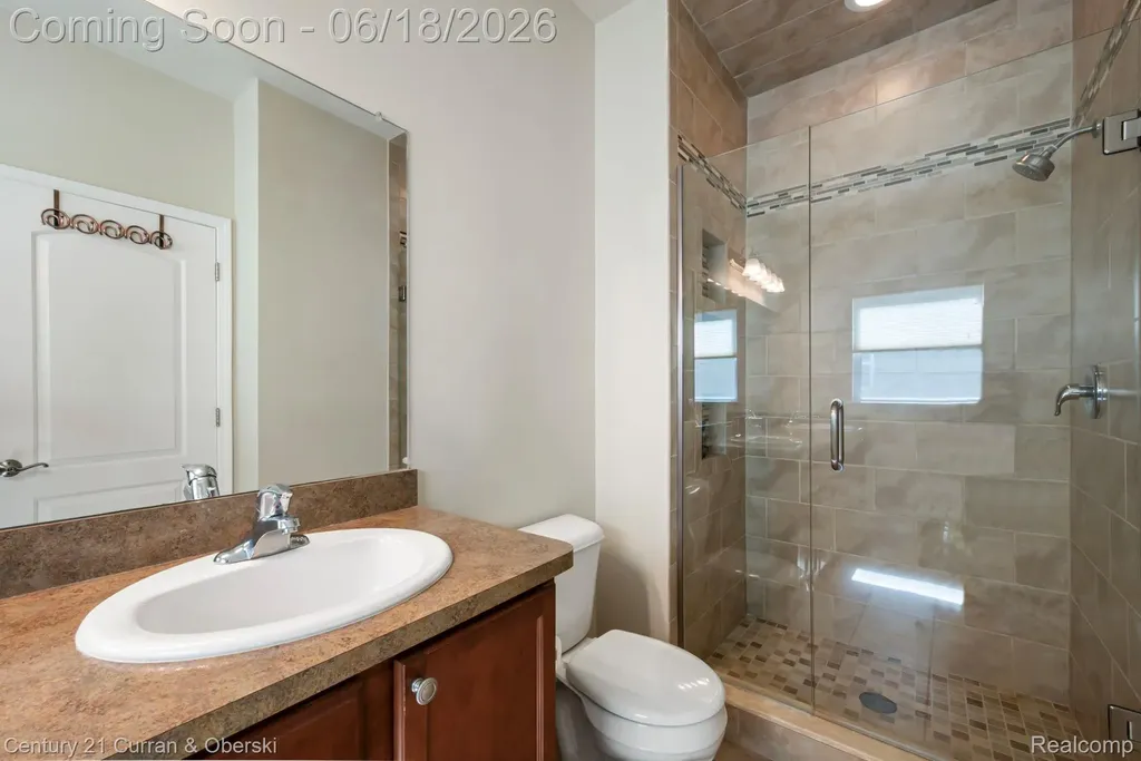 1086 Paddock Drive South Lyon City MI 48178