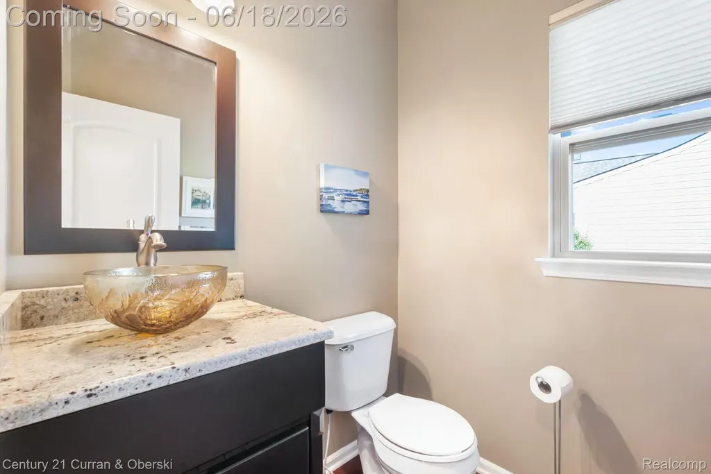 1086 Paddock Drive South Lyon City MI 48178