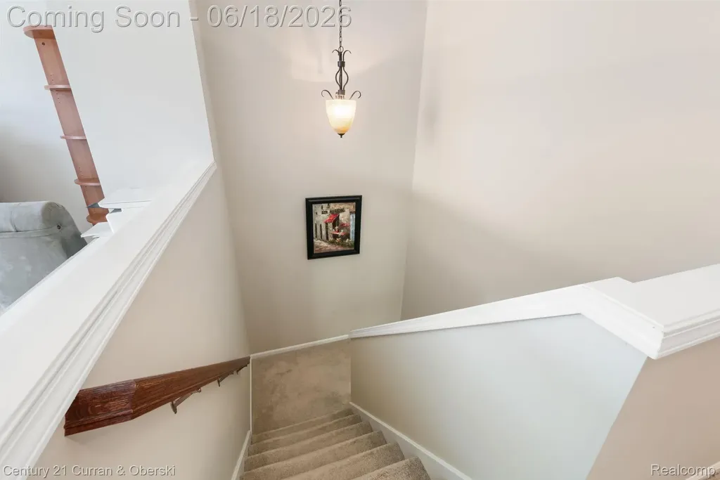 1086 Paddock Drive South Lyon City MI 48178