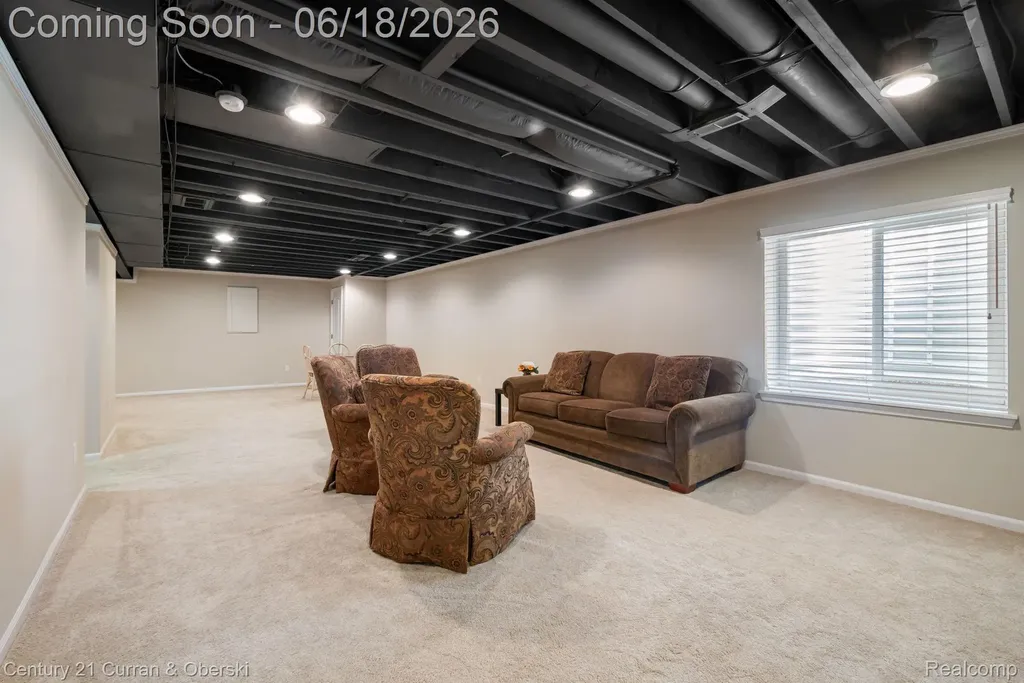 1086 Paddock Drive South Lyon City MI 48178