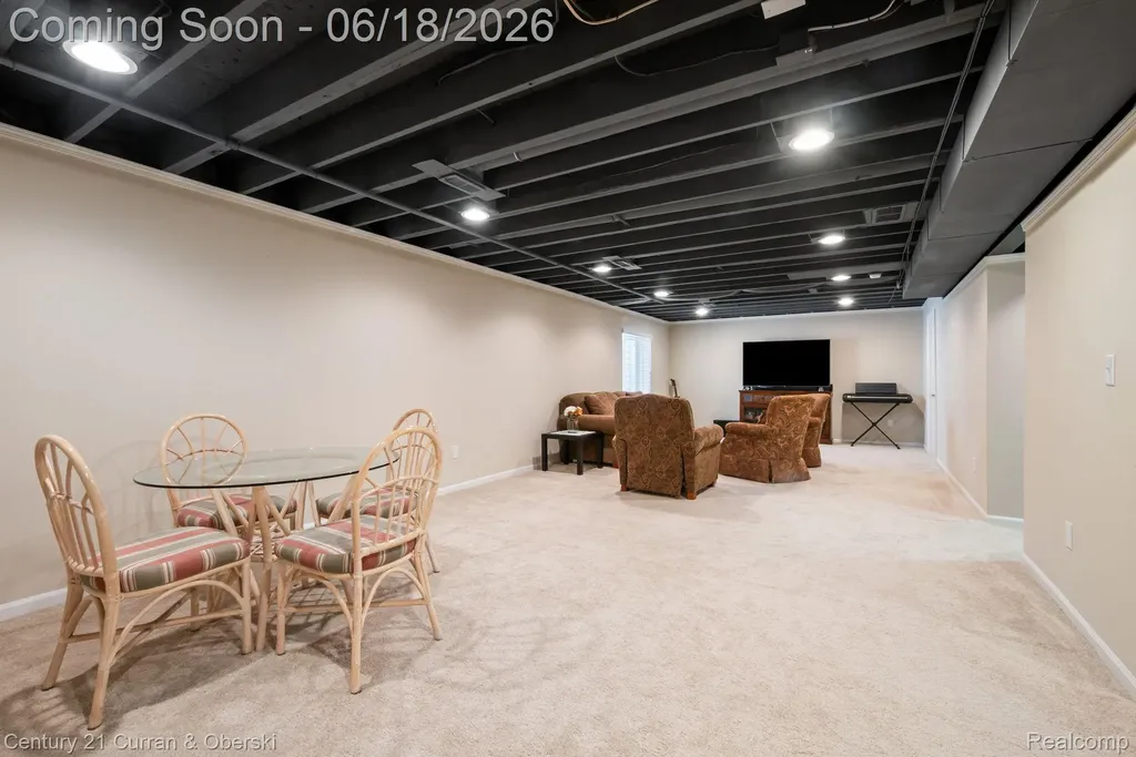 1086 Paddock Drive South Lyon City MI 48178