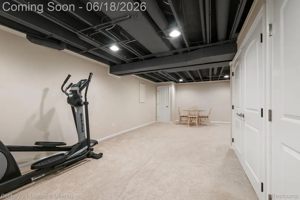 1086 Paddock Drive South Lyon City MI 48178