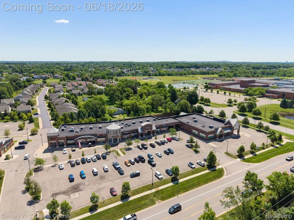 1086 Paddock Drive South Lyon City MI 48178