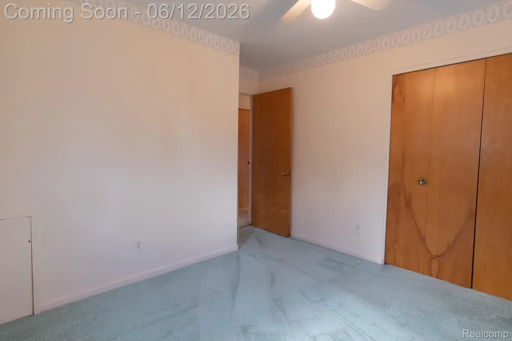 1235 Jenifer Avenue Madison Heights City MI 48071