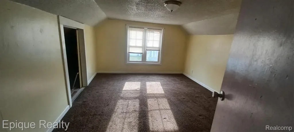 1708 8th Street Port Huron City MI 48060