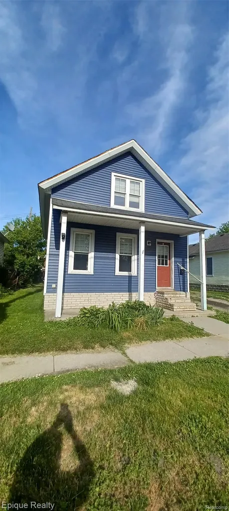 1708 8th Street Port Huron City MI 48060