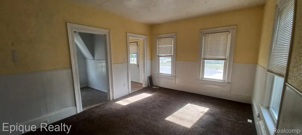 1708 8th Street Port Huron City MI 48060