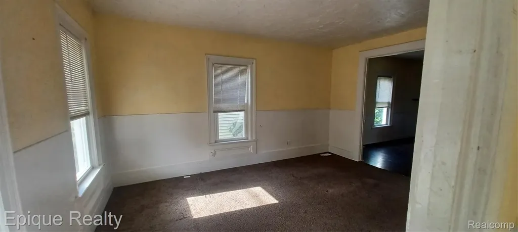 1708 8th Street Port Huron City MI 48060