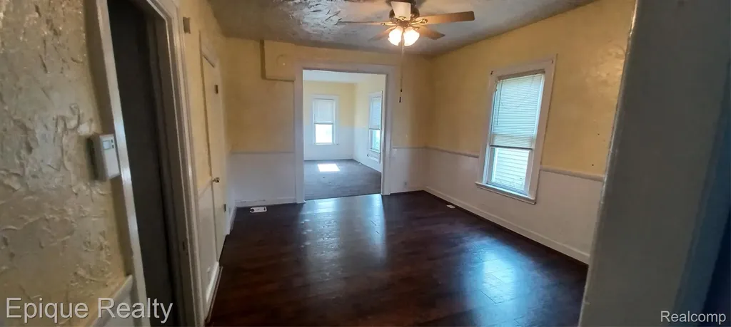 1708 8th Street Port Huron City MI 48060
