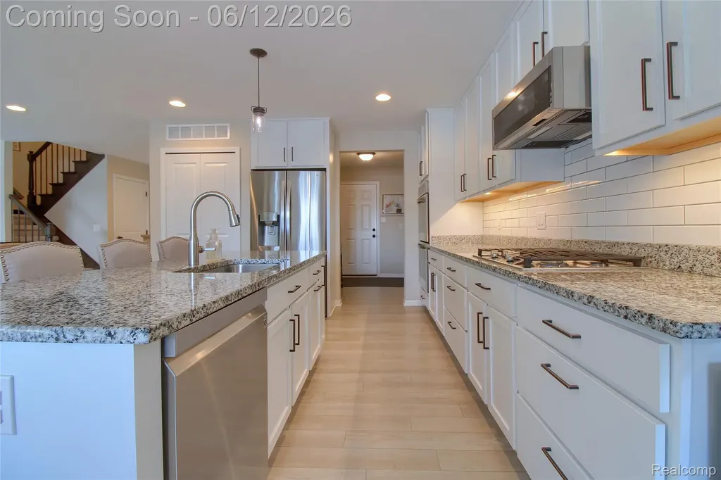 8123 Hudson Drive Westland City MI 48185