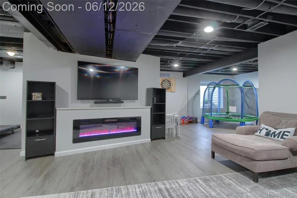 8123 Hudson Drive Westland City MI 48185
