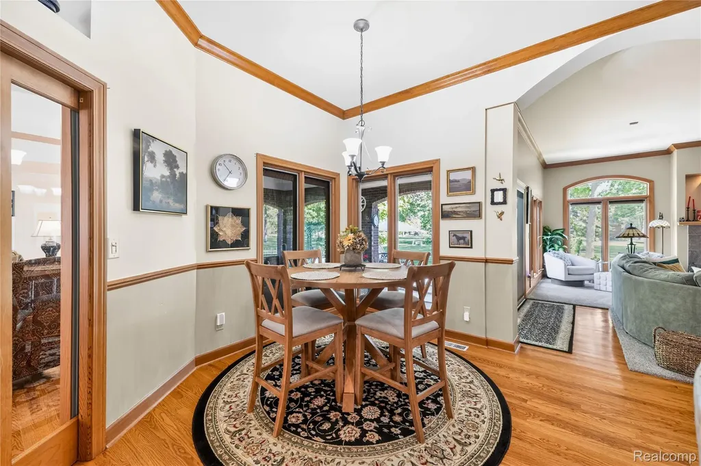 8454 Grays Drive Grosse Ile Township MI 48138