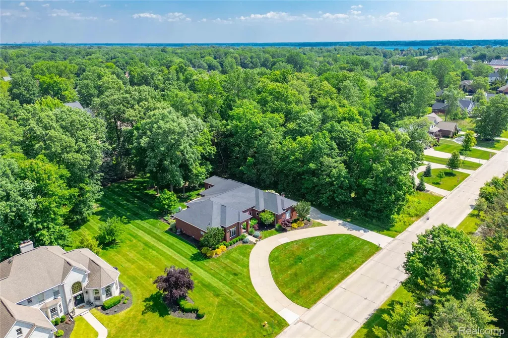 8454 Grays Drive Grosse Ile Township MI 48138