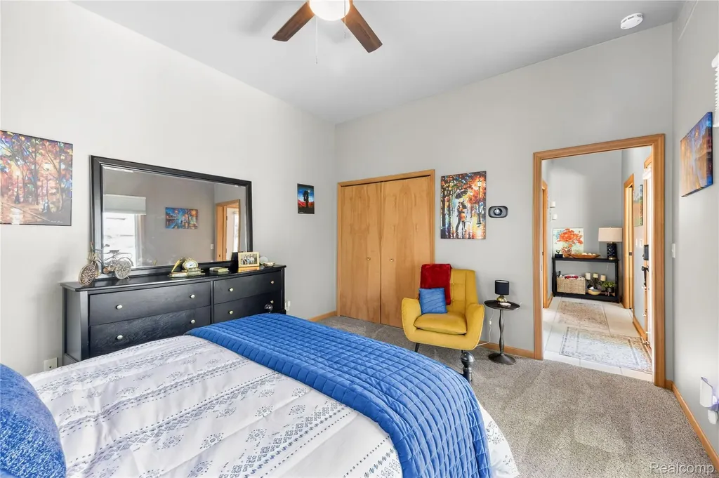 8454 Grays Drive Grosse Ile Township MI 48138
