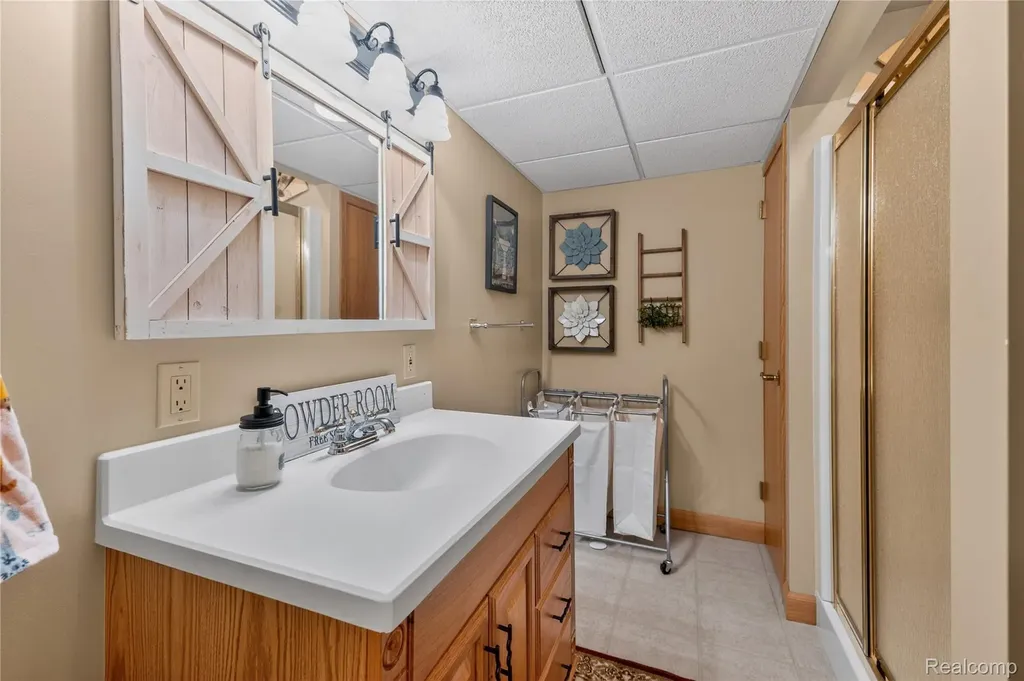 8454 Grays Drive Grosse Ile Township MI 48138