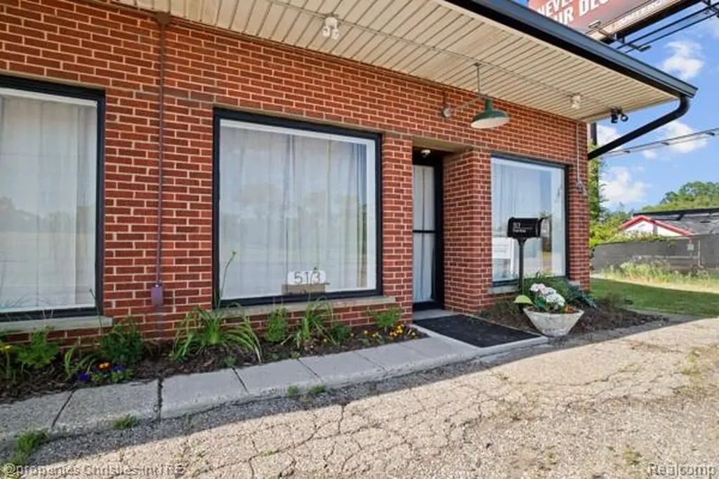 513 Tyler Road Ypsilanti City MI 48198