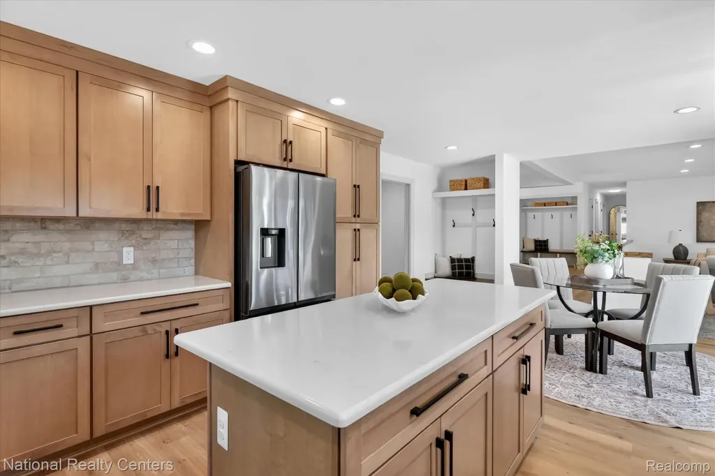 2601 Westwind Drive Highland Charter Township MI 48357
