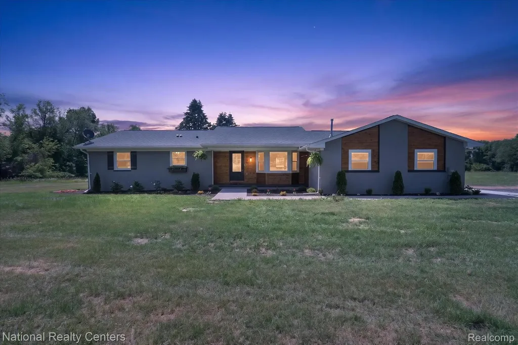2601 Westwind Drive Highland Charter Township MI 48357