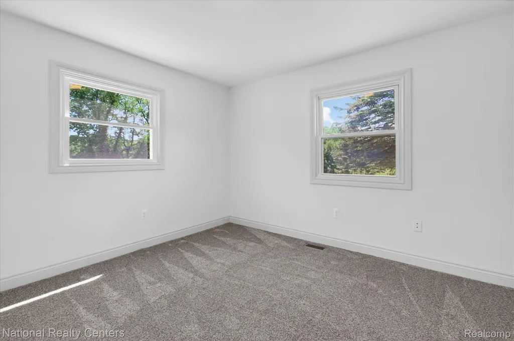 2601 Westwind Drive Highland Charter Township MI 48357