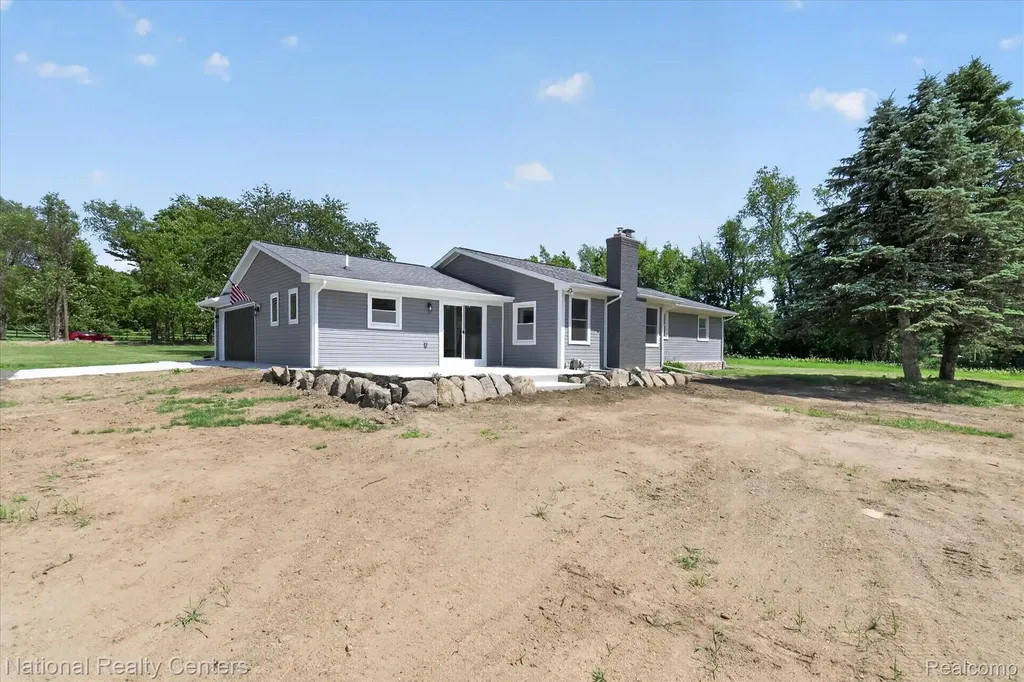 2601 Westwind Drive Highland Charter Township MI 48357
