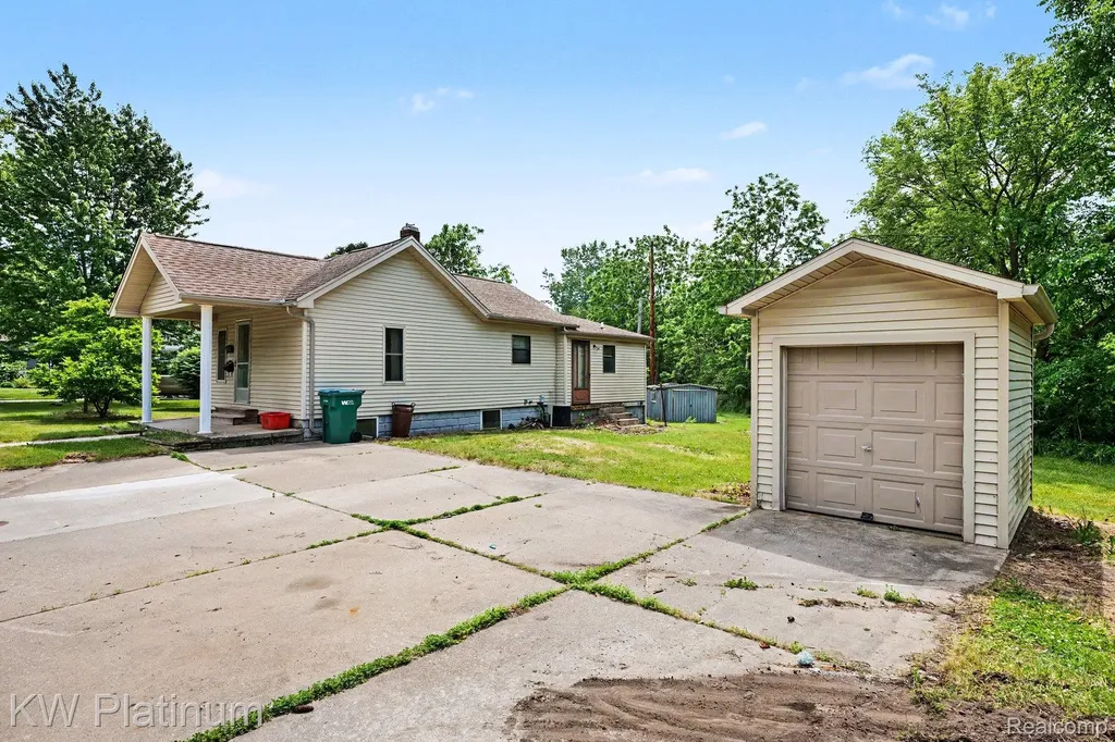 34926 Ridge Road Richmond City MI 48062