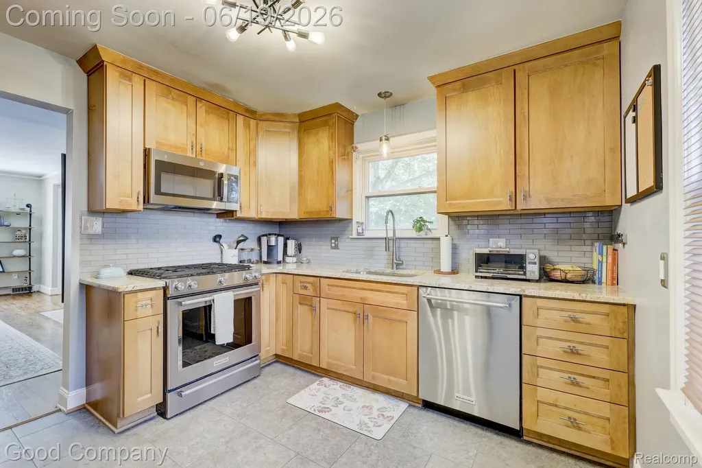 540 W Breckenridge Street Ferndale City MI 48220