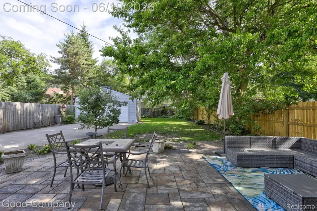 540 W Breckenridge Street Ferndale City MI 48220