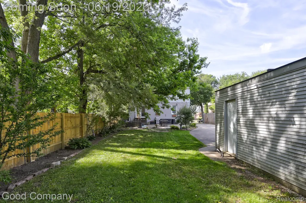 540 W Breckenridge Street Ferndale City MI 48220