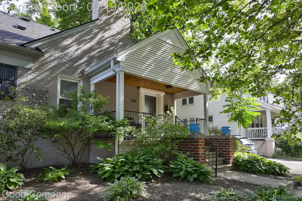 540 W Breckenridge Street Ferndale City MI 48220