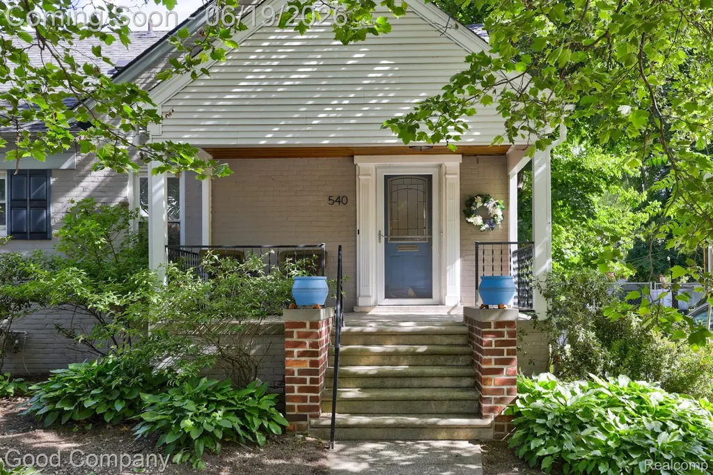 540 W Breckenridge Street Ferndale City MI 48220