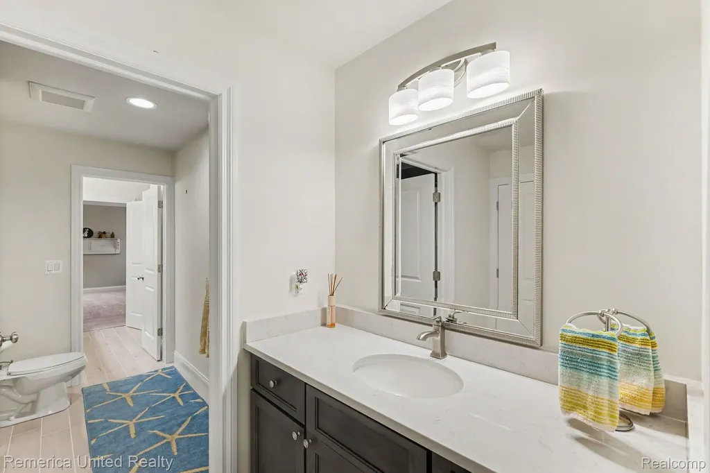 307 River Wood Trail S Milford Village MI 48381