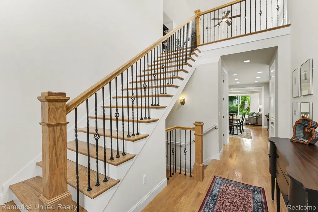 307 River Wood Trail S Milford Village MI 48381