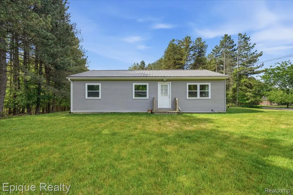 12272 E Mount Morris Road Richfield Township MI 48423