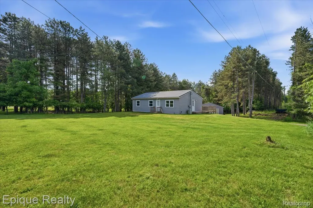 12272 E Mount Morris Road Richfield Township MI 48423