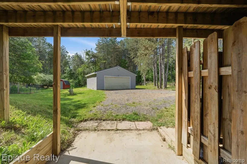 12272 E Mount Morris Road Richfield Township MI 48423