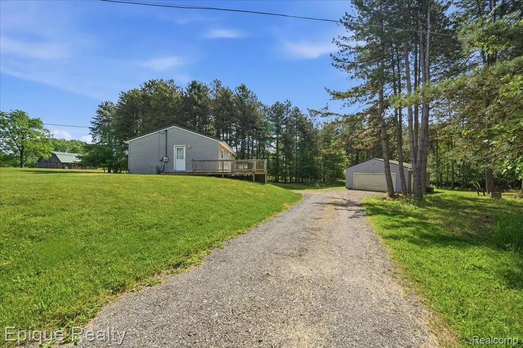 12272 E Mount Morris Road Richfield Township MI 48423
