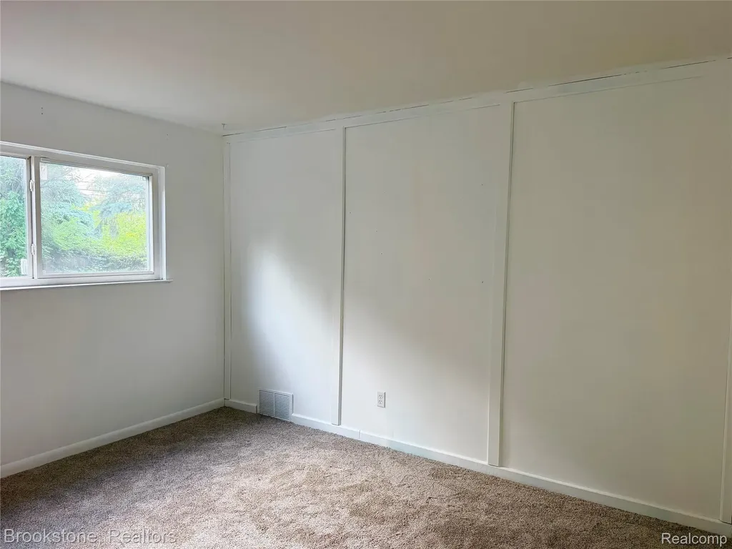 413 Forest Street Westland City MI 48186
