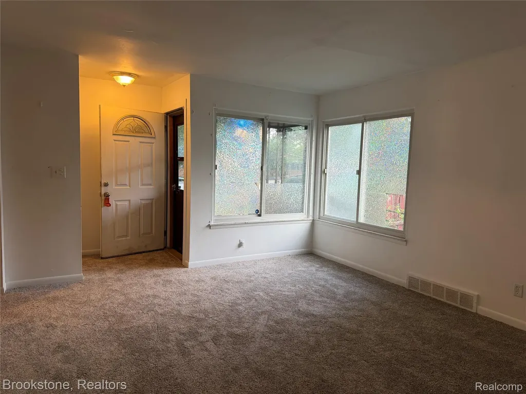 413 Forest Street Westland City MI 48186