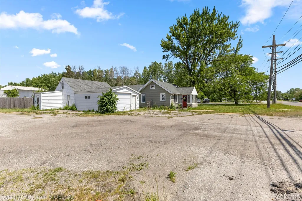 13011 Telegraph Road Ash Township MI 48134