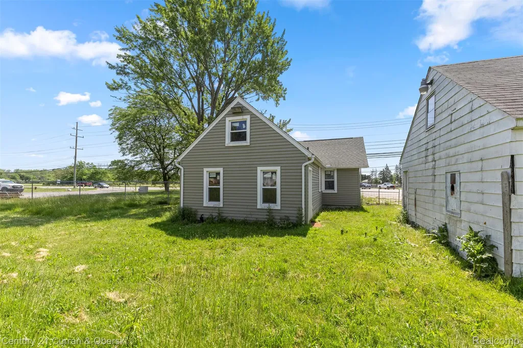 13011 Telegraph Road Ash Township MI 48134