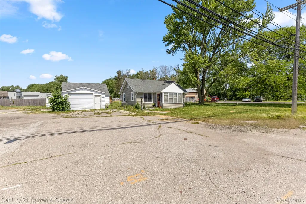 13011 Telegraph Road Ash Township MI 48134