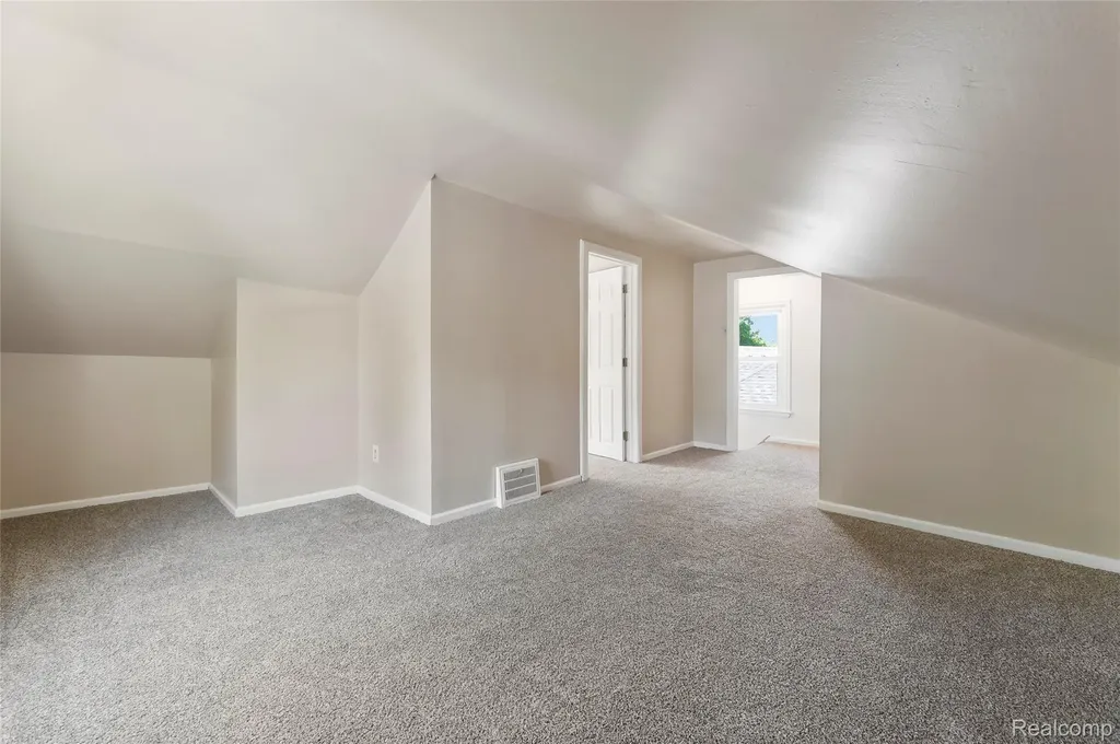 15450 Lola Drive Redford Charter Township MI 48239